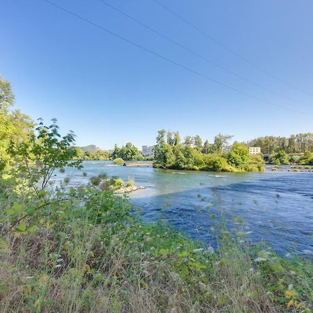 Pet-Friendly Home With Grill, 2 Mi To Autzen Stadium Springfield Eksteriør bilde