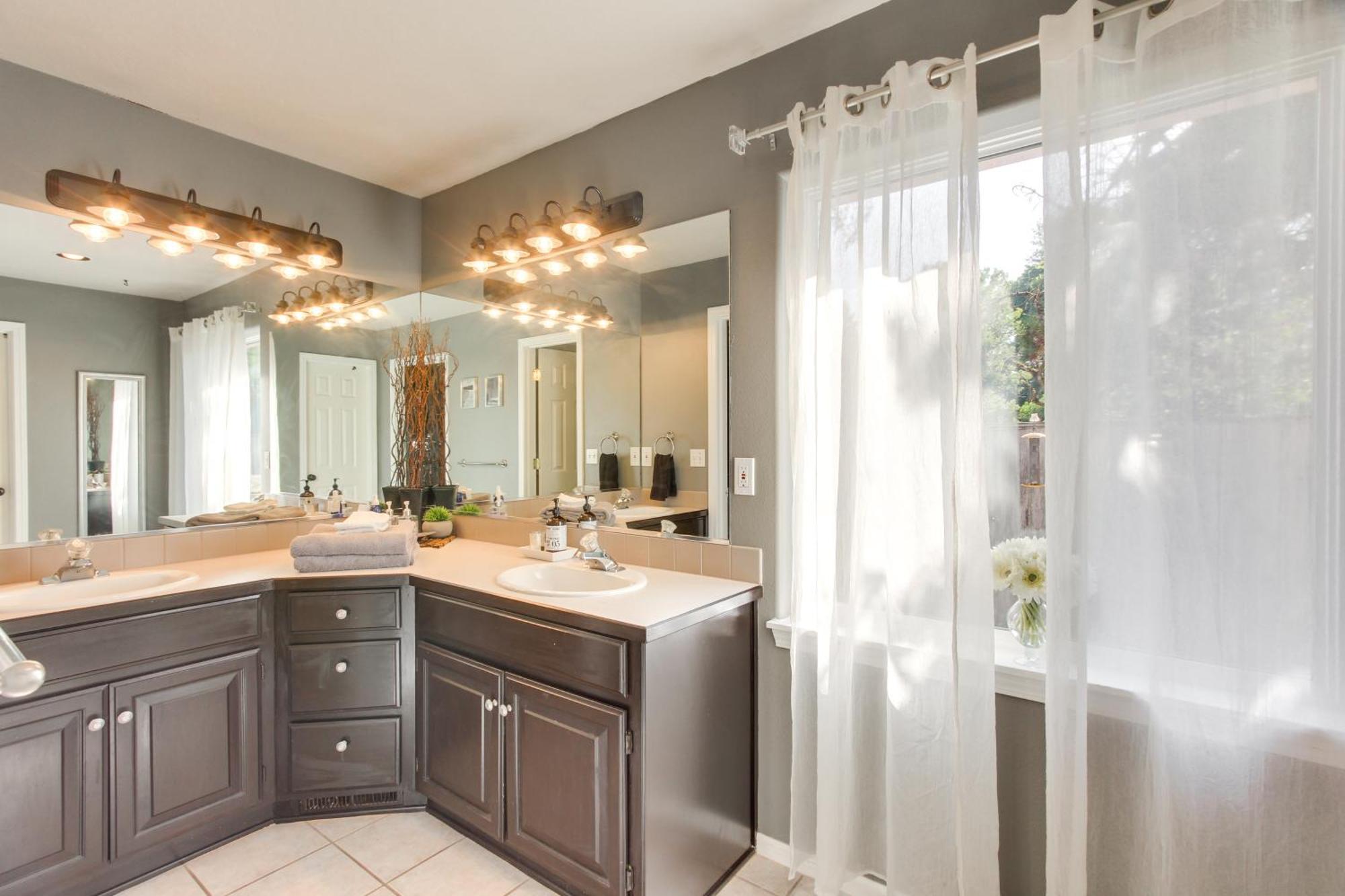 Pet-Friendly Home With Grill, 2 Mi To Autzen Stadium Springfield Eksteriør bilde