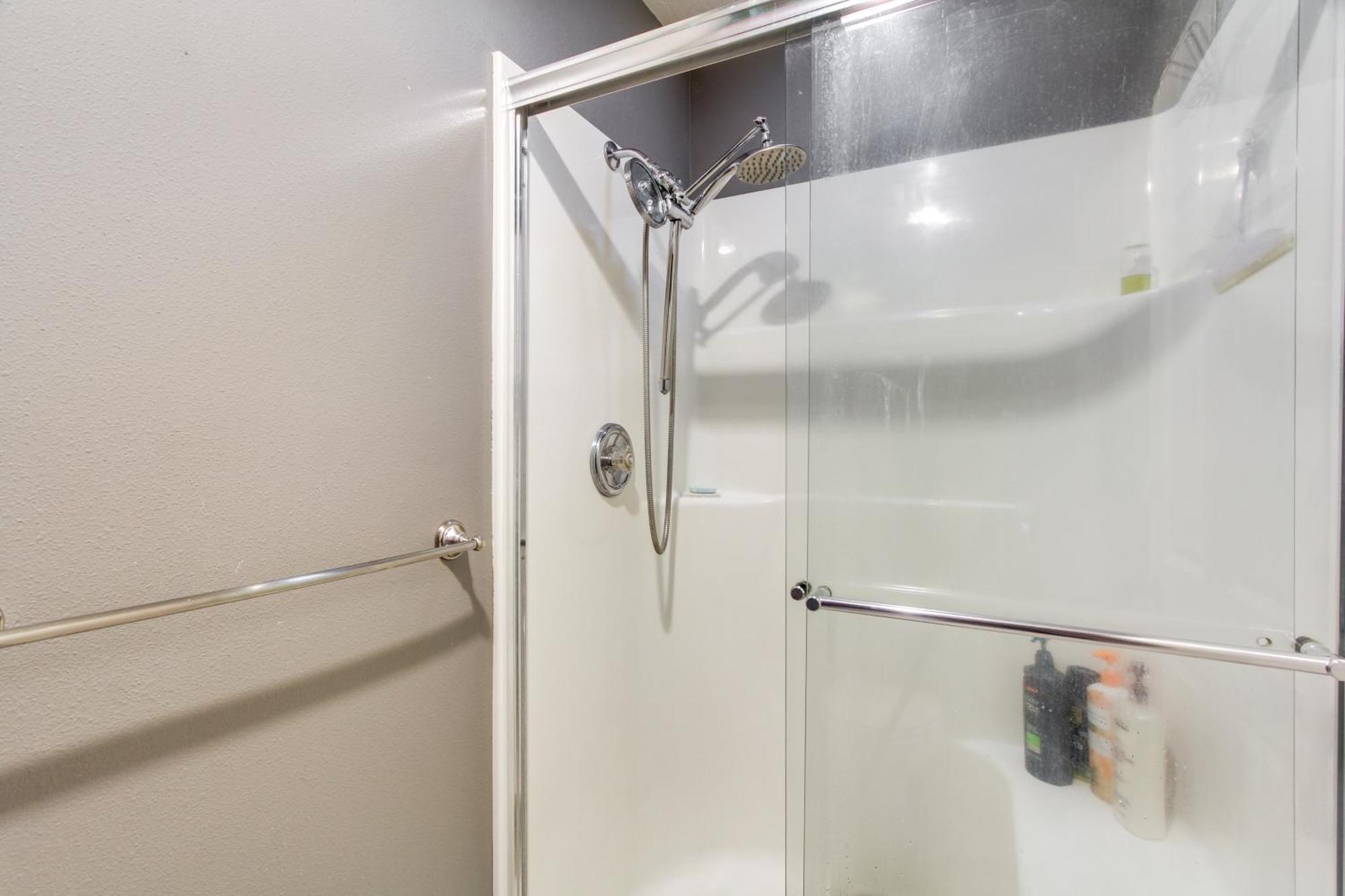 Pet-Friendly Home With Grill, 2 Mi To Autzen Stadium Springfield Eksteriør bilde