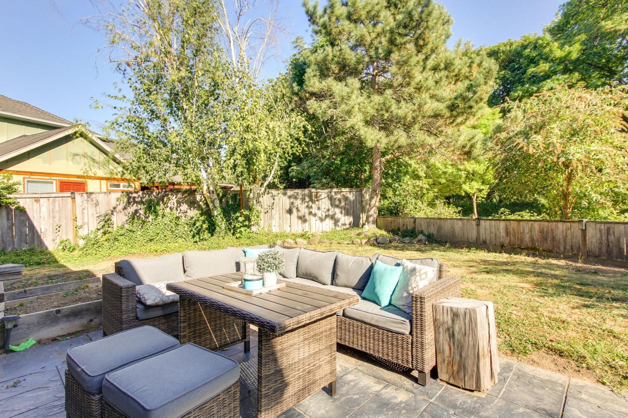 Pet-Friendly Home With Grill, 2 Mi To Autzen Stadium Springfield Eksteriør bilde